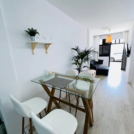 Modern & Comfortable Los Cristianos - Free Wifi * Los Cristianos (Tenerife)